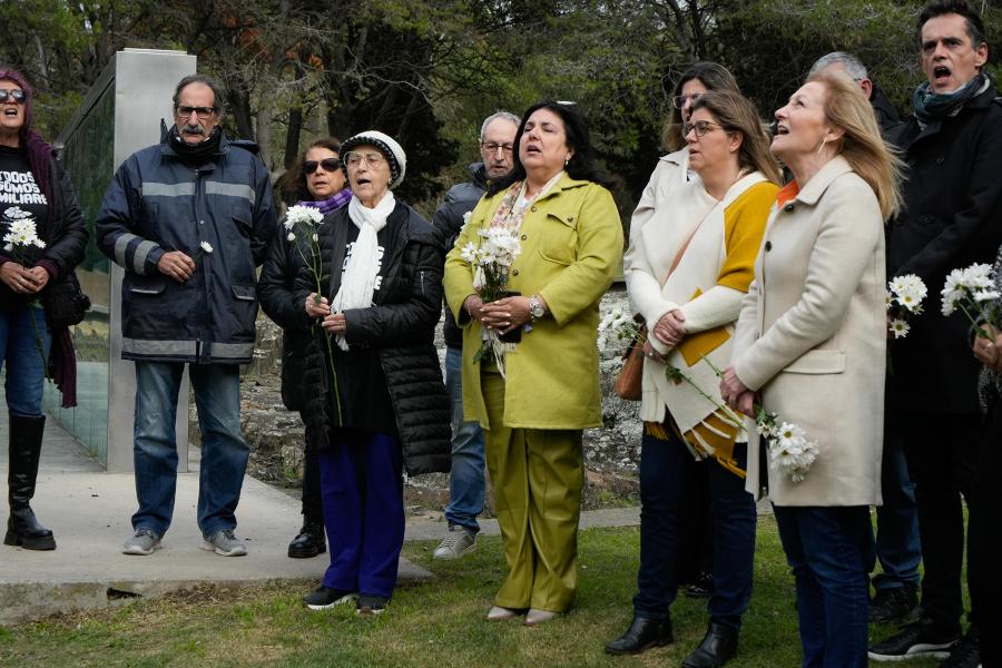 Homenaje a Madres y Familiares de detenidos desaparecidos 