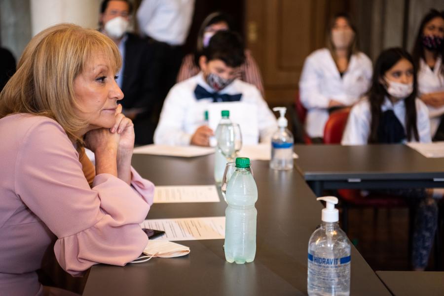 Sesión del Consejo de Niñas y Niños junto al Gabinete 